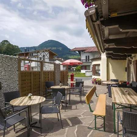 Maria Rose Xxl Vakantiehuis Kirchberg in Tirol